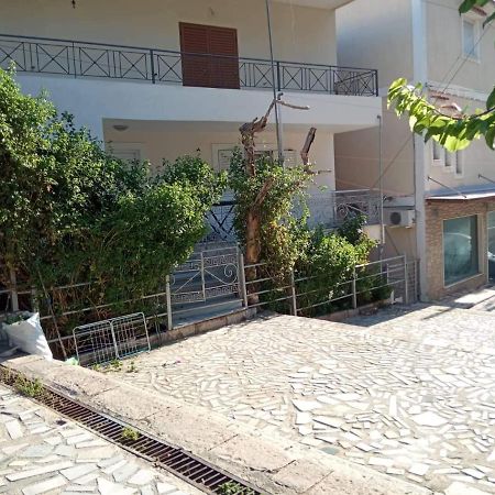 May Apartments Саранда Екстер'єр фото